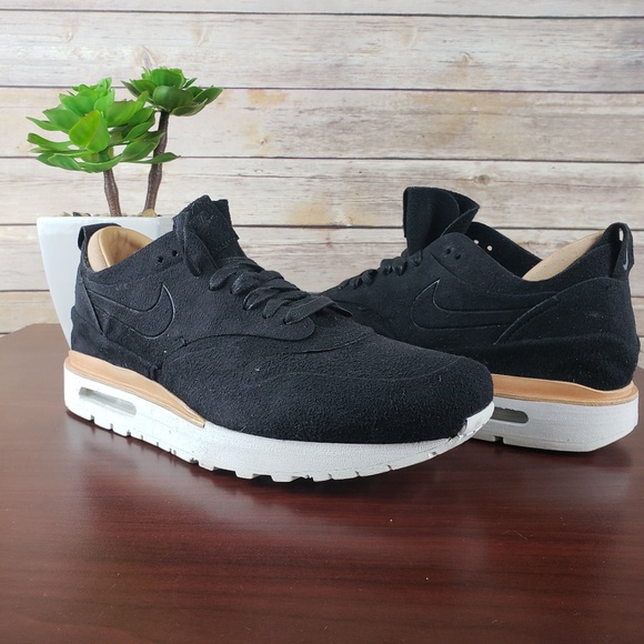 nike air max 1 black suede